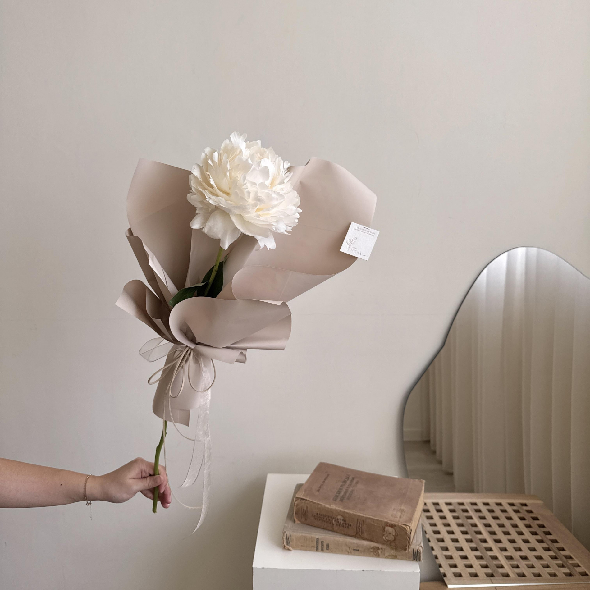 單支芍藥花束 3